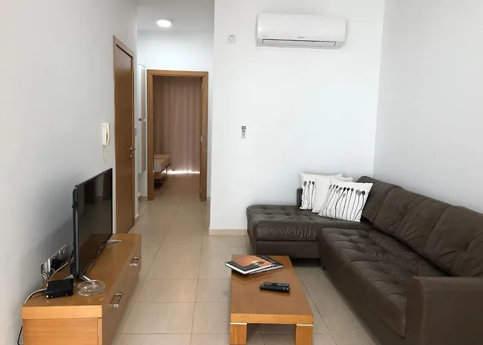 아파트 Location In 슬리에마