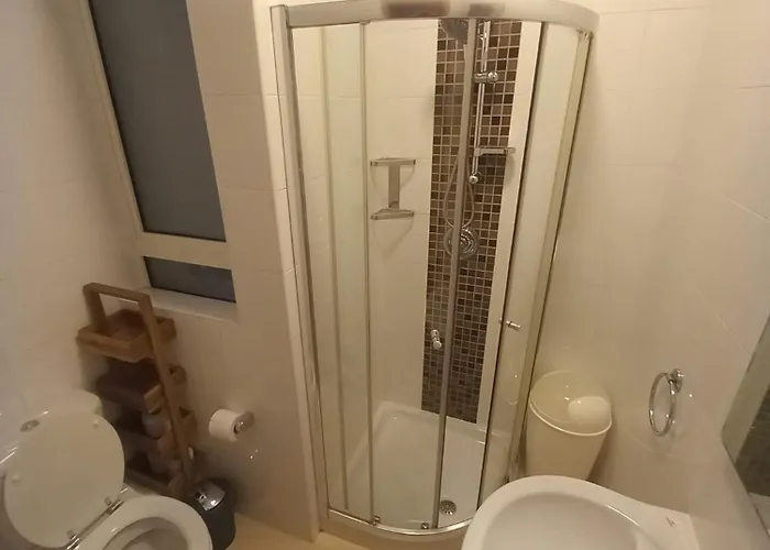 Location In * スリーマ